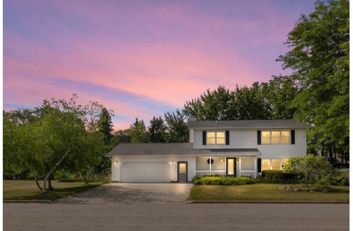 563 Highknocker Trail, Green Lake, WI 54941