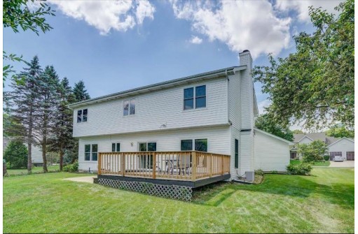 2904 Ivanhoe Glen, Fitchburg, WI 53711