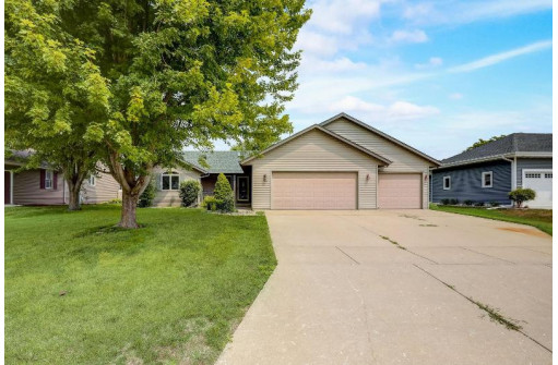 3441 Sheffield Drive, Janesville, WI 53546