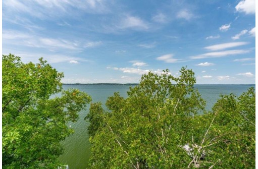 3100 Lake Mendota Drive 601, Madison, WI 53705