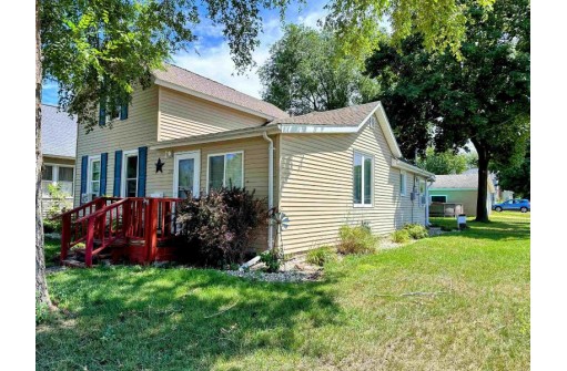 300 N Beaumont Road, Prairie Du Chien, WI 53821