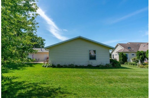 10868 Cave Of The Mounds Road, Blue Mounds, WI 53517