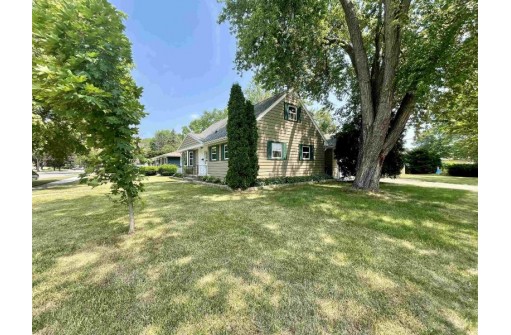 1902 Liberty Lane, Janesville, WI 53545