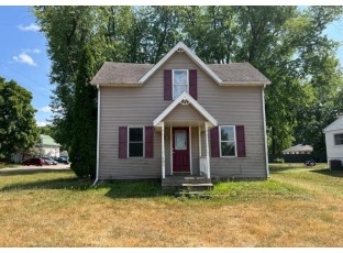 403 W Chestnut Street Baraboo, WI 53913