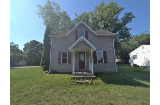 403 W Chestnut Street, Baraboo, WI 53913