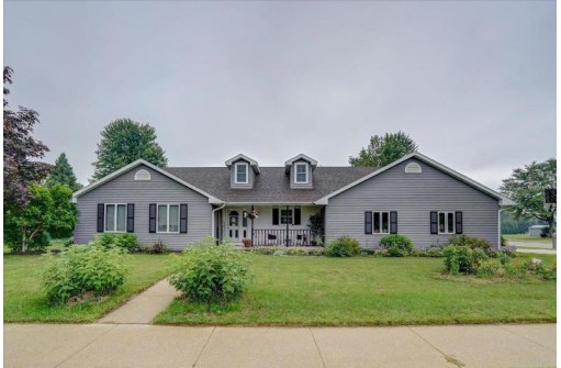 601 King Street, Stoughton, WI 53589-2384