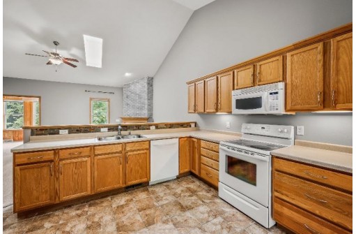 6303 Maywick Drive, Madison, WI 53718