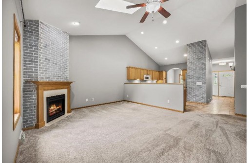 6303 Maywick Drive, Madison, WI 53718