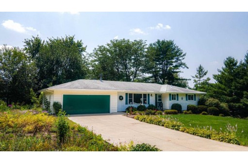 2613 Bass Road, Cottage Grove, WI 53527