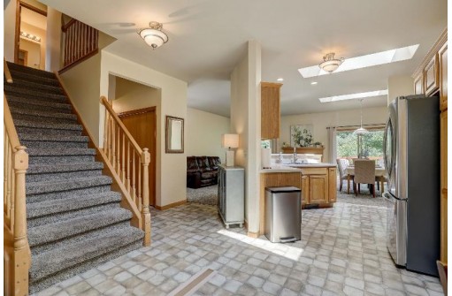 6915 Old Sauk Court, Madison, WI 53717