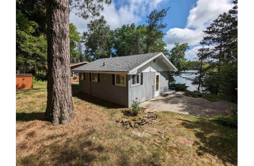 232 S Fern Pv Drive, Oxford, WI 53952