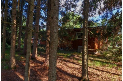 822 Rugby Court, Nekoosa, WI 54457