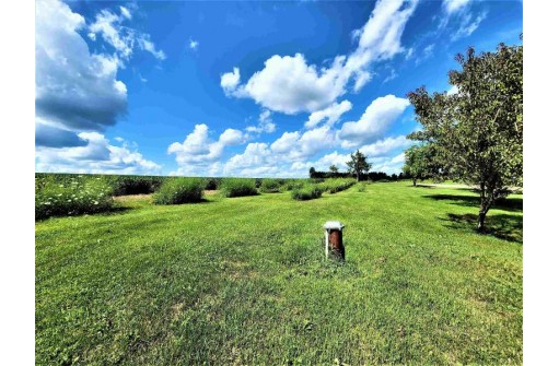 8239 County Road D, Platteville, WI 53818