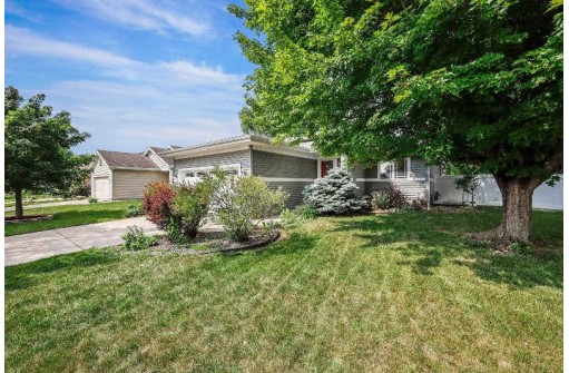 3810 Ice Age Drive, Madison, WI 53719