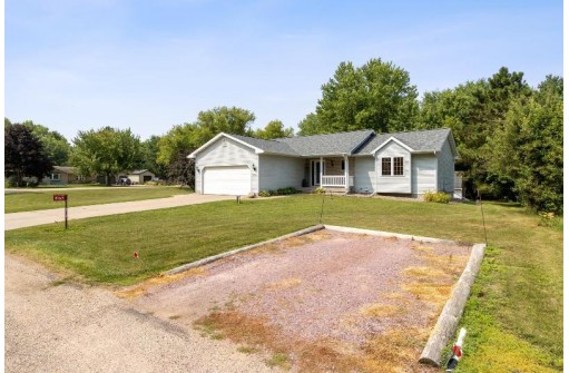 N7665 Cardinal Drive, Portage, WI 53901