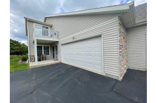 1550 Sienna Crossing 42, Janesville, WI 53546