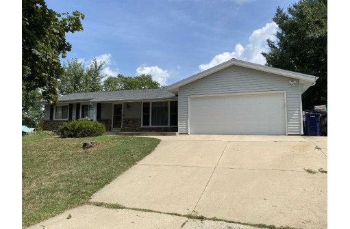 3159 Peachtree Street, Janesville, WI 53548