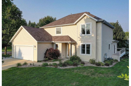 1017 Virgin Lake Drive, Stoughton, WI 53589