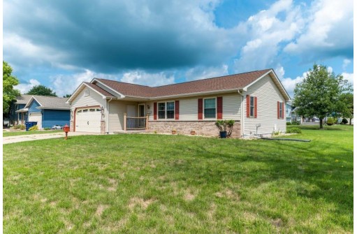 3804 Braemore Drive, Janesville, WI 53548