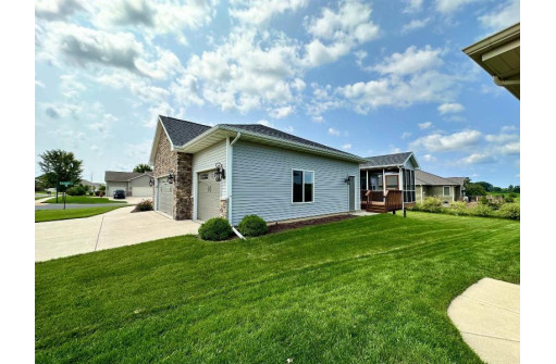 2224 Fieldview Lane, Stoughton, WI 53589