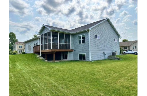 2224 Fieldview Lane, Stoughton, WI 53589