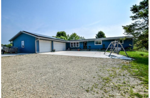 N3562 River Road, Columbus, WI 53925