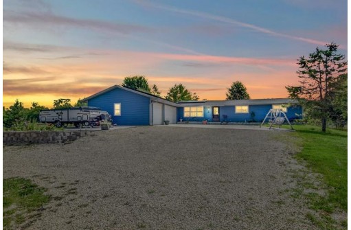 N3562 River Road, Columbus, WI 53925