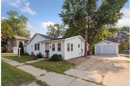 214 N Madison Street, Evansville, WI 53536