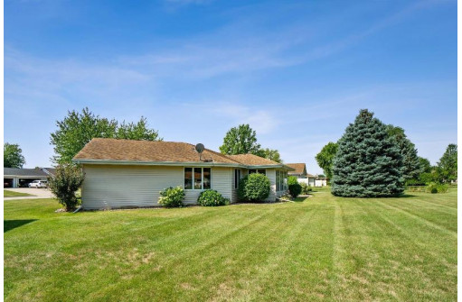 4019 Dorchester Drive, Janesville, WI 53546