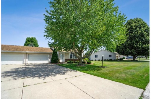 4019 Dorchester Drive, Janesville, WI 53546