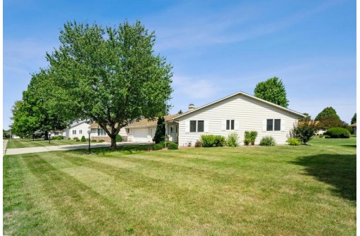 4019 Dorchester Drive, Janesville, WI 53546