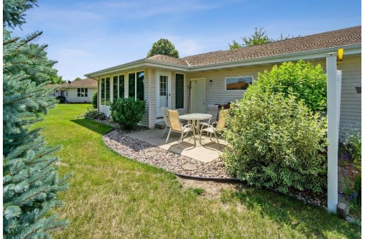 4019 Dorchester Drive, Janesville, WI 53546