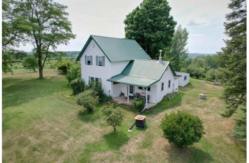 S3701 Vance Hill Road, La Farge, WI 54639