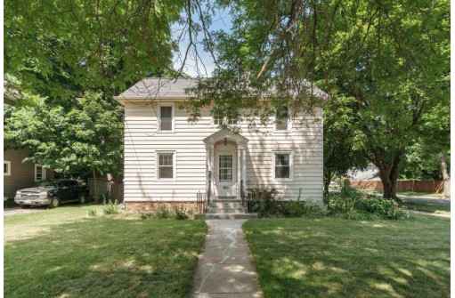 921 N Garfield Avenue, Janesville, WI 53545