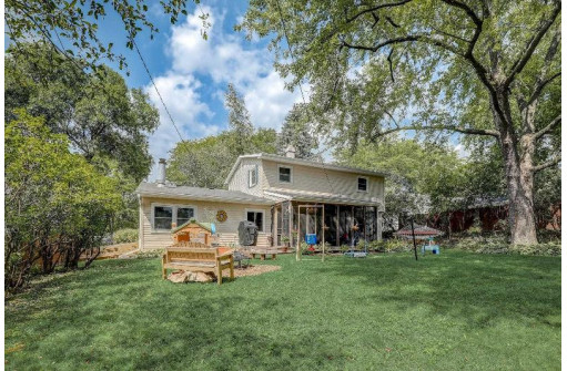 5205 Knightsbridge Road, Madison, WI 53714