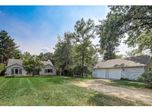 W10885 Tipperary Road Poynette, WI 53955