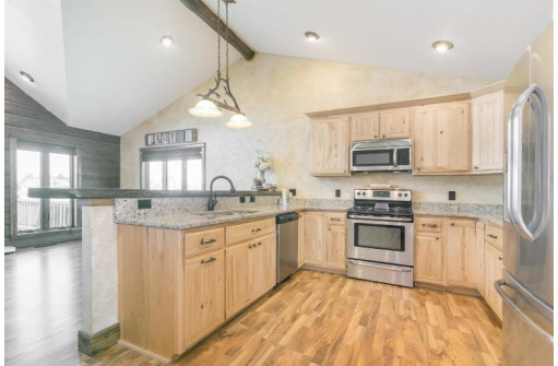 N7453 Silver Canoe Court, New Lisbon, WI 53950