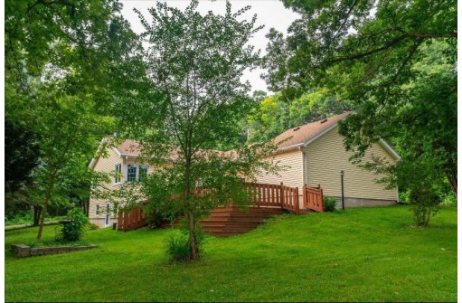 380 Liguori Road, Edgerton, WI 53534