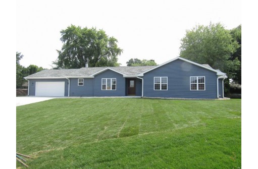 1620 Creston Park Drive, Janesville, WI 53545