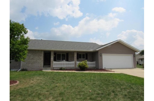 2108 Stonefield Lane, Janesville, WI 53546