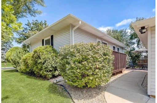 1901 Shelley Lane, Madison, WI 53704