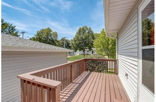 1901 Shelley Lane, Madison, WI 53704