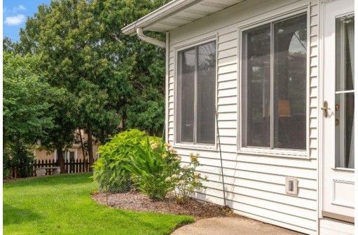 5301 Queensbridge Road, Madison, WI 53714