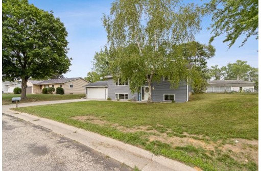 843 Suellen Lane, Portage, WI 53901