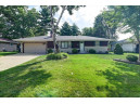 1818 Cottonwood Drive, Janesville, WI 53545