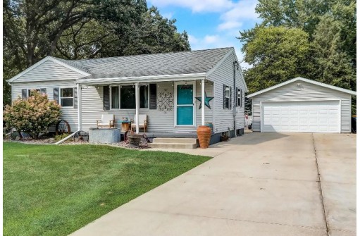 W7098 County Road B, Lake Mills, WI 53551