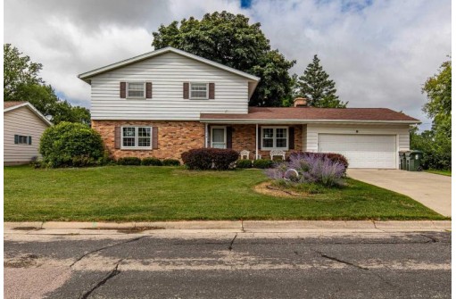 1214 Coral Drive, Sun Prairie, WI 53590