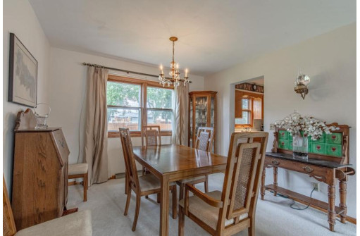 1214 Coral Drive, Sun Prairie, WI 53590