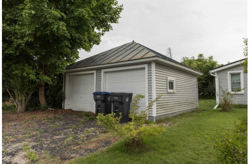 127 E 2nd Street, Westfield, WI 53964