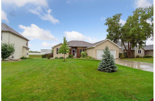 1208 Bruin Lane, Janesville, WI 53545